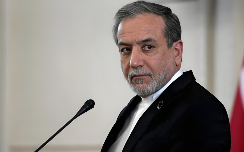 伊朗外长：美国必须在停火和“继续战争”间做出选择