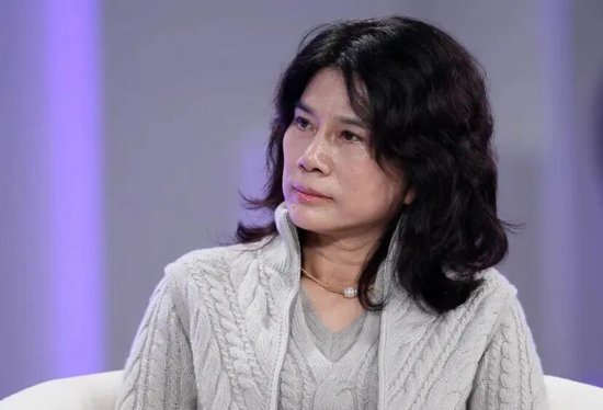 卸任格力电子要职，70多岁董明珠再“放权”