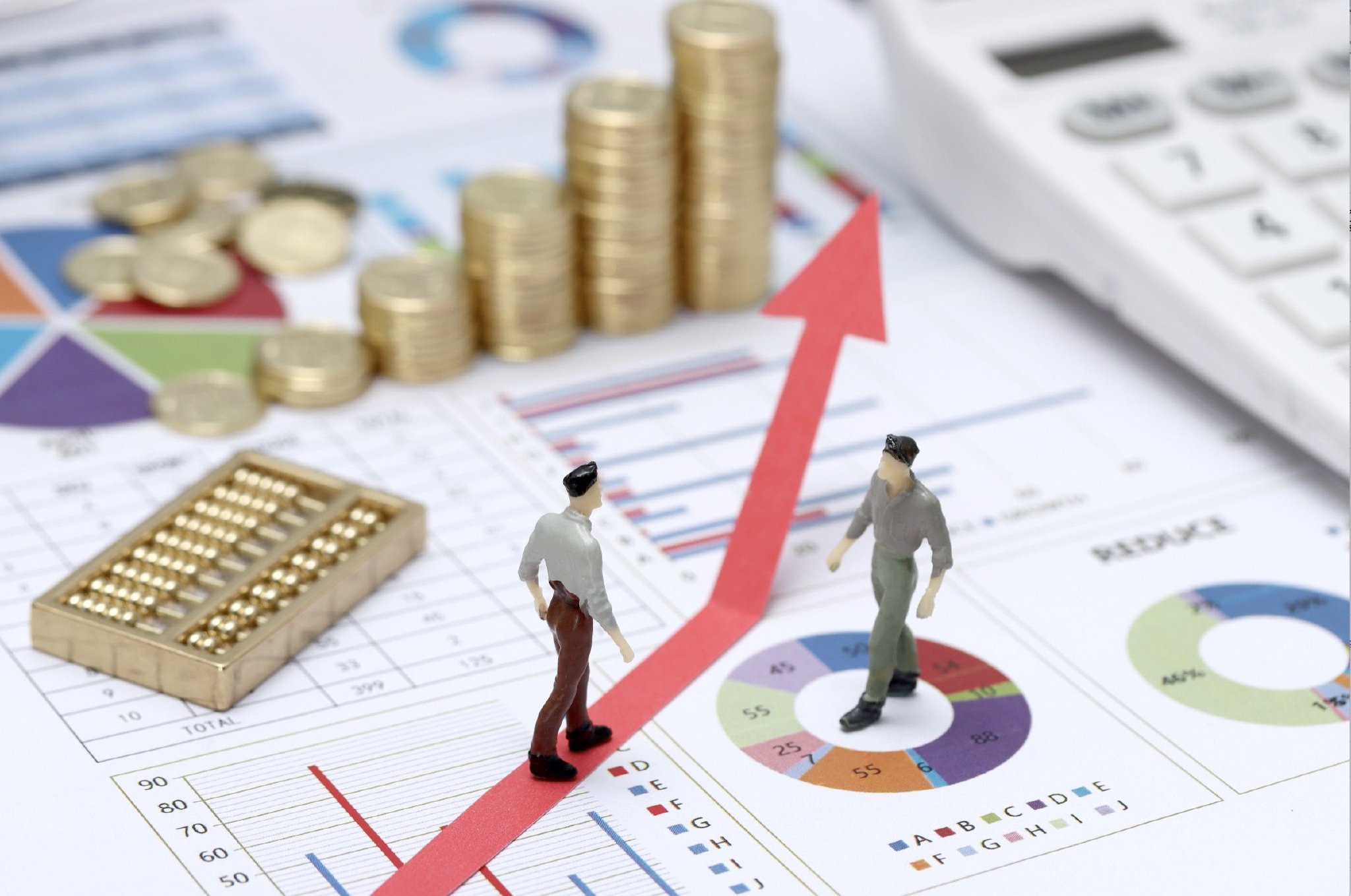 净利润暴增800%！泰康在线去年保险收入达179亿，新任临时负责人出身IT