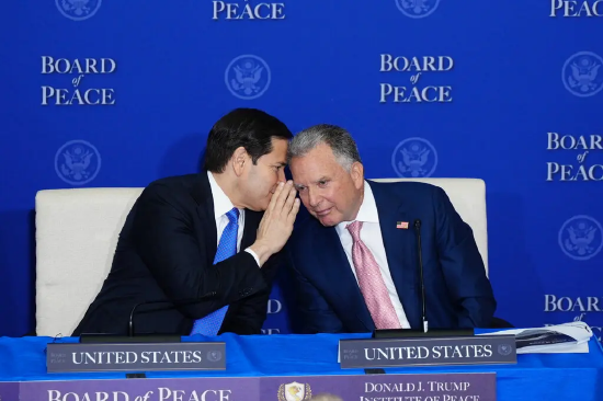 特朗普考虑先对伊朗实施精准打击，随后发动更大规模攻击