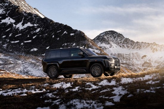 仰望2026款旗舰矩阵联袂上市,重塑高端出行体验 续航、操控、舒适全面进阶,仰望2026款旗舰车型重磅上市