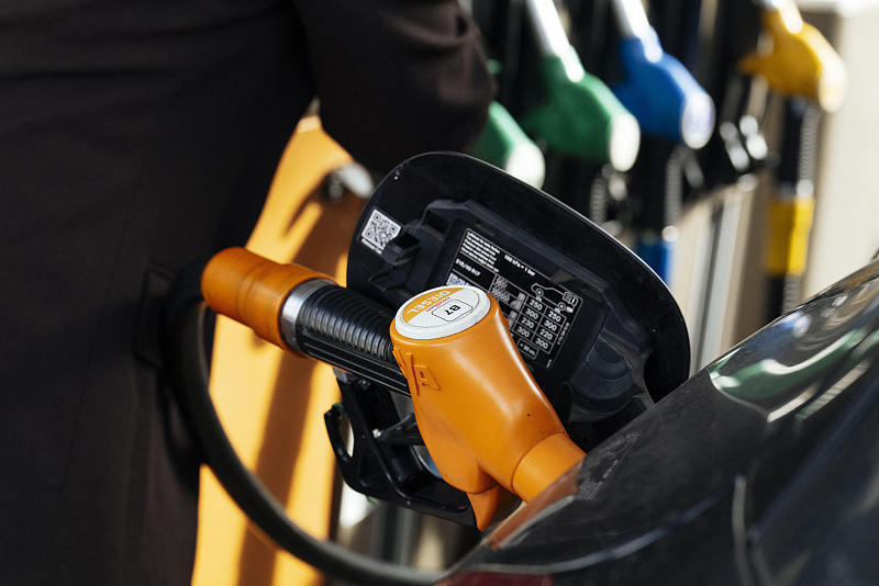 国际油价突破每桶100美元，为2022年以来首次