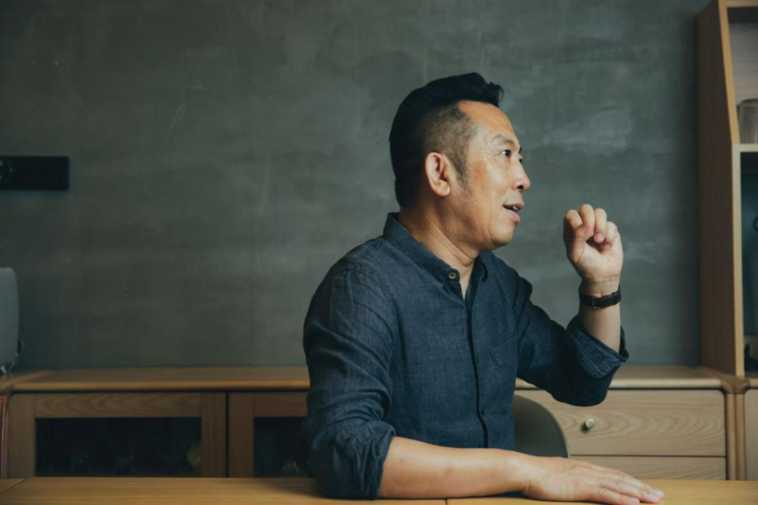 西贝因罗永浩“炮轰”产生巨额亏损，贾国龙交棒老将是解药吗？