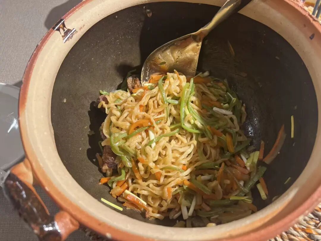 贾国龙创办新品牌，人均消费40元至50元，本人回应：西贝要关一部分店，希望能够承接一部分门店和员工