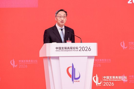 中国工商银行行长刘珺:AI时代需培育π型人才,以应对智能体带来的知识融合挑战