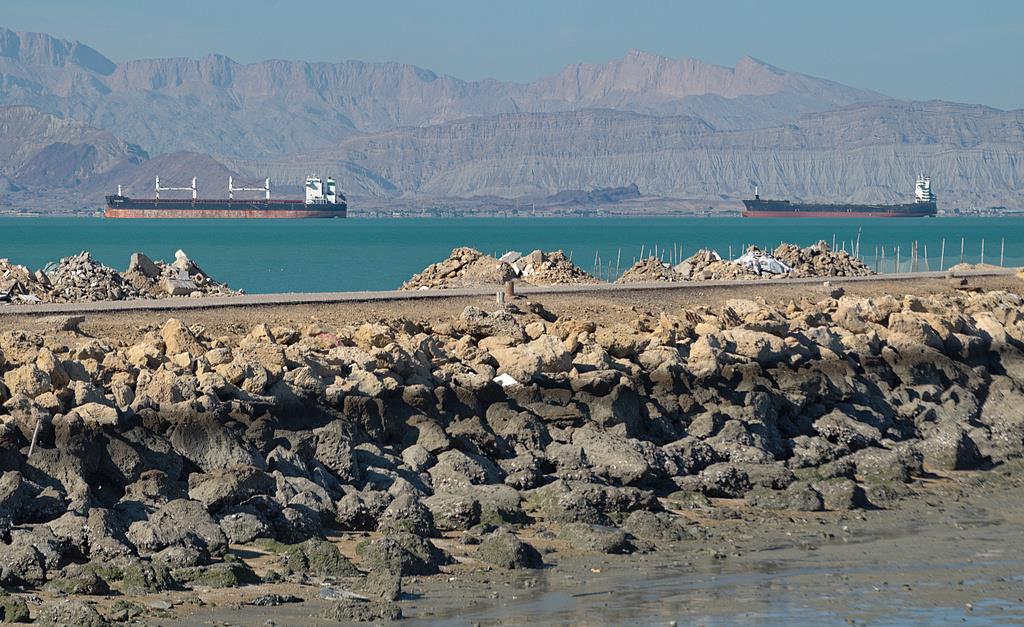 伊朗军方：已有效控制霍尔木兹海峡 无需在波斯湾布雷