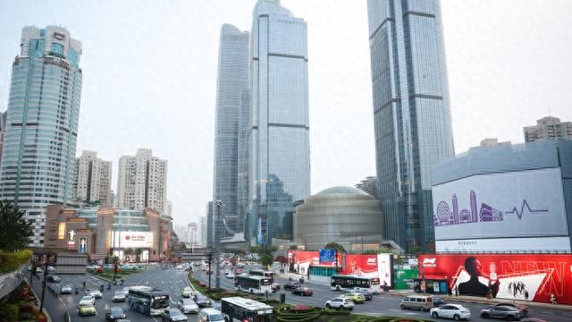 今年1-2月,上海又揽128家首店,面对电商红海,他们出招了