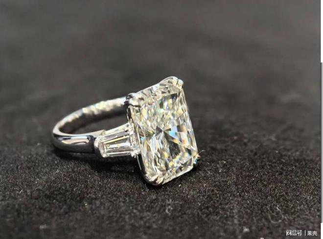 黄金要砸手里了？欧洲突破人造黄金技术，每秒生成8.9万金原子