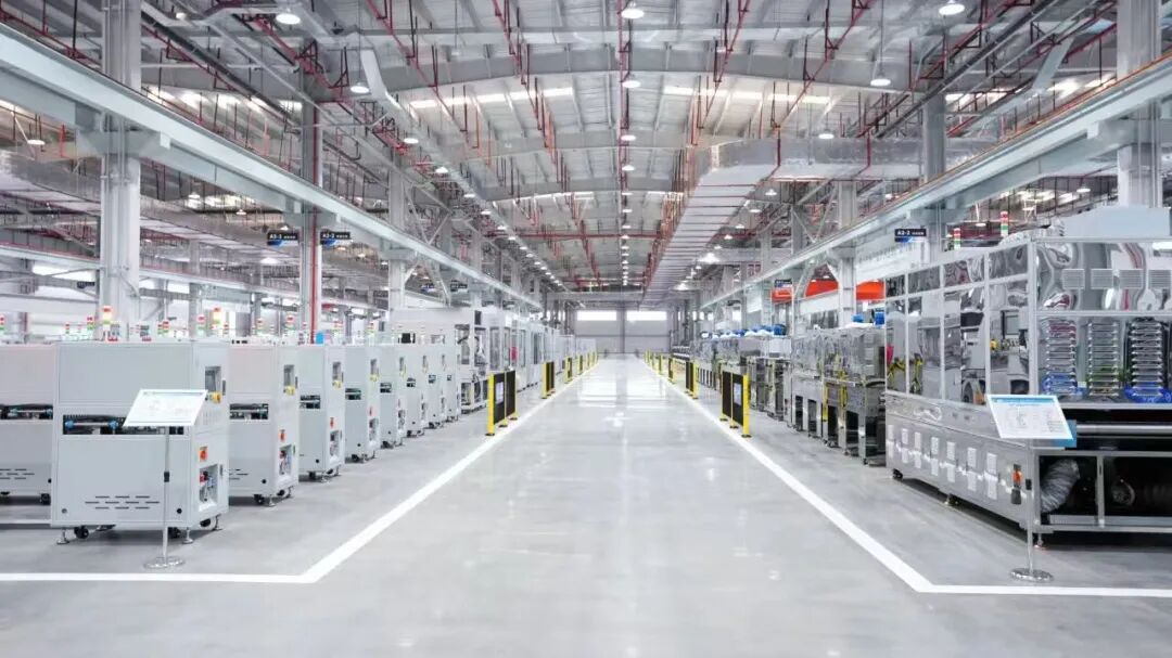 蓝思科技投资普渡机器人，加速赋能具身智能规模量产