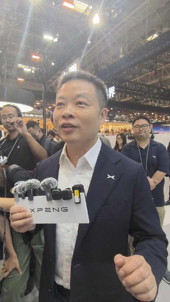 何小鹏：小鹏正在中国及全球市场降低产品更新迭代速度，未来会更多依靠OTA升级来提升产品能力