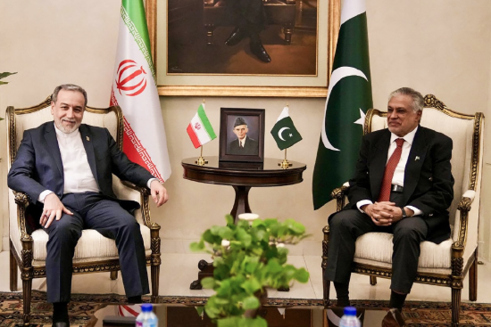 伊朗外长抵达巴基斯坦 但没有与美国代表团举行会谈的计划